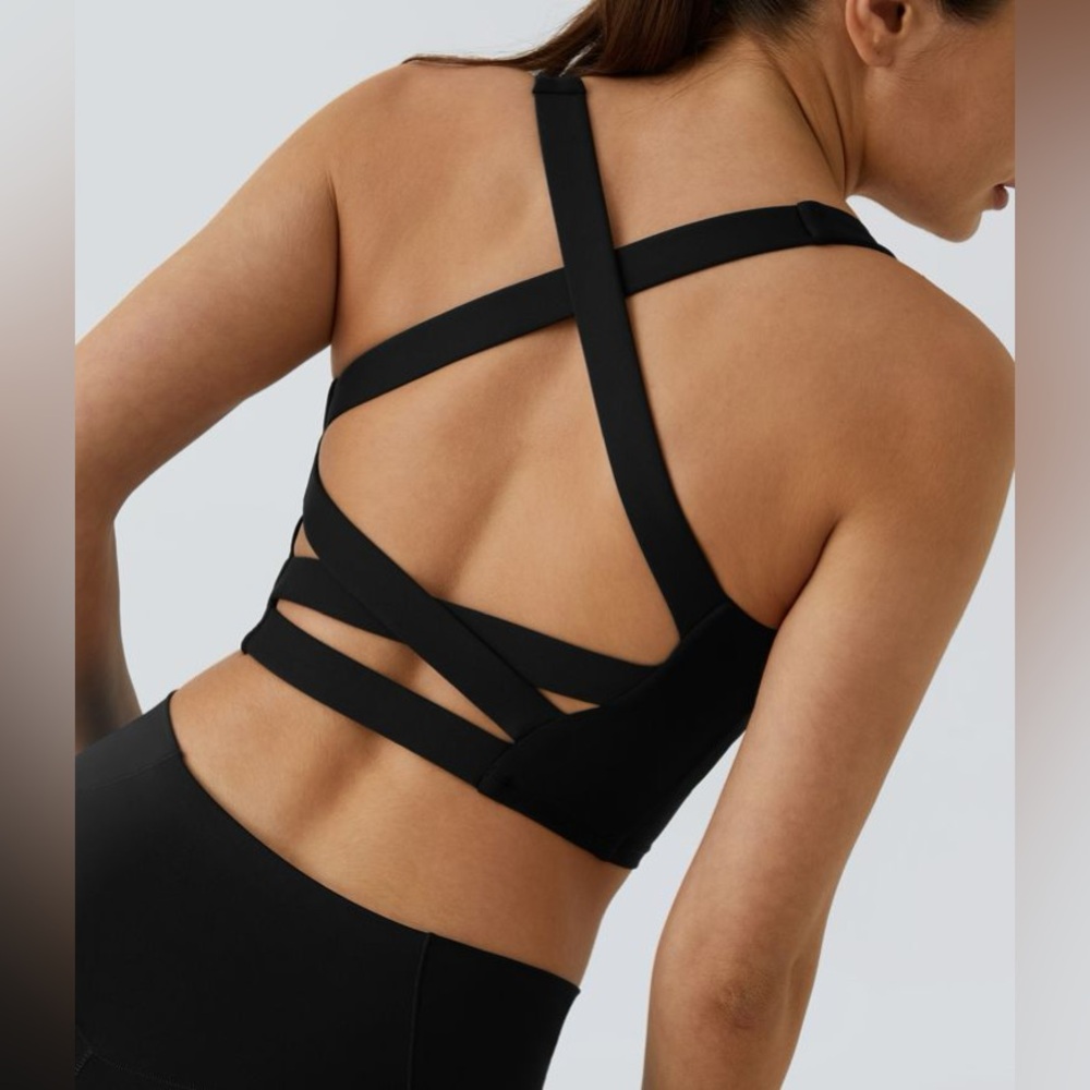 HALARA Black Strappy Sports Bra